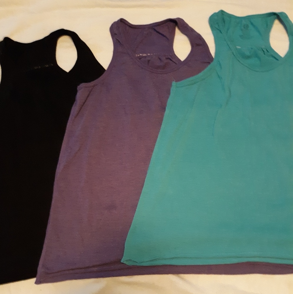 Women's tank top lot